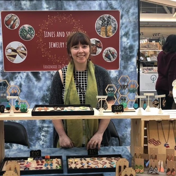 Meet your Posher, Trisha - Picture 2 of 2